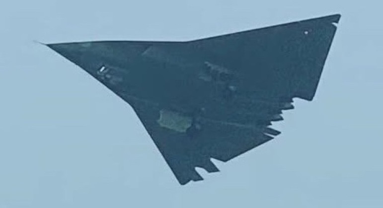 Nguyên mẫu thứ hai của máy bay chiến đấu thế hệ thứ 6 của Trung Quốc. Ảnh: MW.