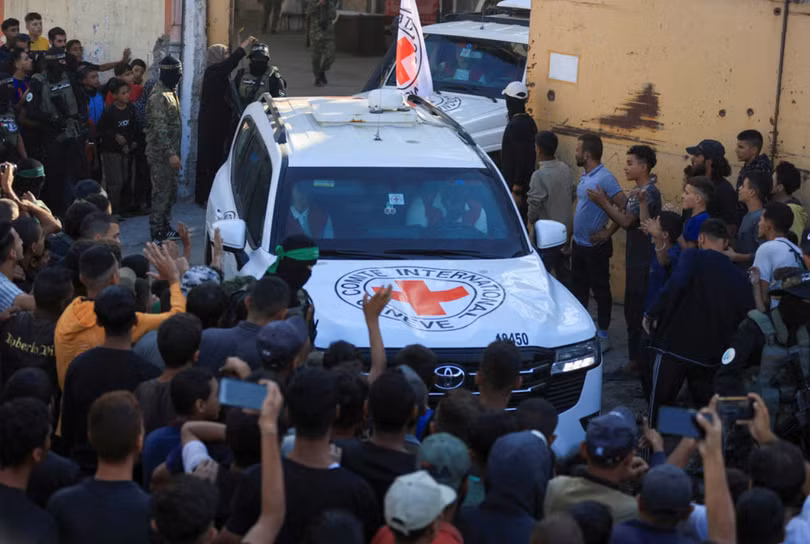 Gaza bừng hy vọng Hamas trao trả con tin, ông Trump tuyên bố chiến tranh kết thúc 2.png