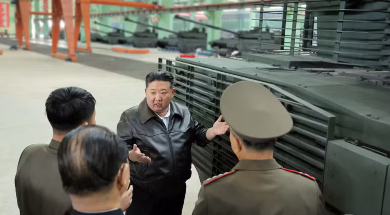 Triều Tiên ra mắt siêu tăng Chonma-20 được nâng cấp mạnh mẽ Liệu có xuất khẩu sang Nga 4.png