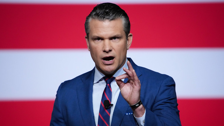 Bộ trưởng Chiến tranh Mỹ Pete Hegseth. Ảnh: Getty.