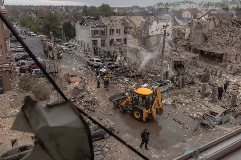 Theo các kế hoạch mới đang được thảo luận, Nga sẽ không thu hồi được tài sản bị đóng băng của mình trừ khi đồng ý trả tiền cho việc tái thiết Ukraine. Ảnh: AFP.