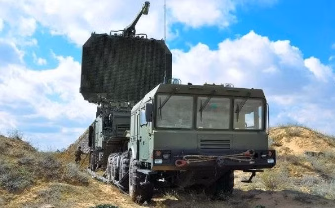 Đơn vị radar di động 91N6E của hệ thống S-400. Ảnh: MW.