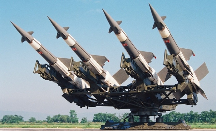 Bệ phóng tên lửa từ hệ thống phòng không S-125. Ảnh: MW.