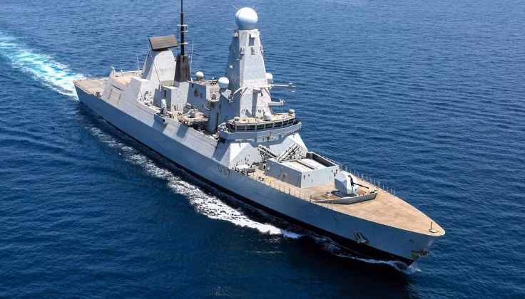 Chiến hạm rắc rối nhất thế giới Hơn 3.000 ngày nằm bờ, hệ thống tên lửa chỉ để phòng thủ 2.jpg