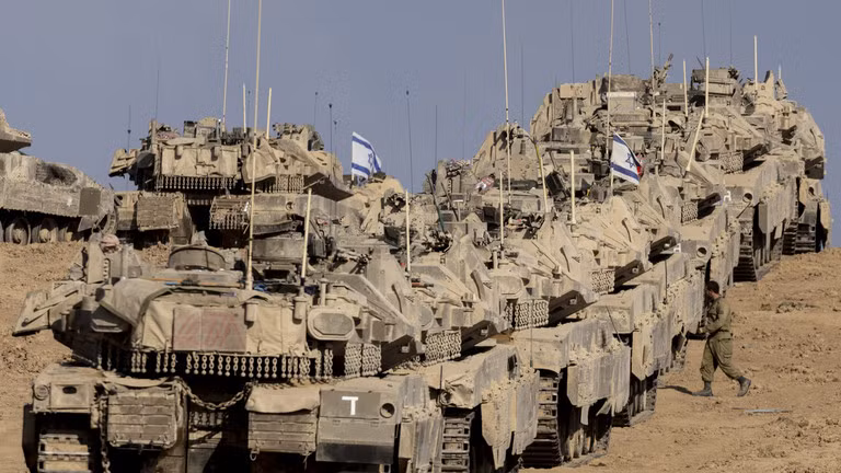 Xe tăng Israel gần biên giới với dải Gaza vào ngày 17/9. Ảnh: Getty.