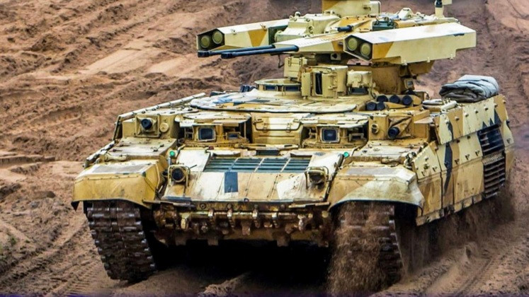 Xe hỗ trợ xe tăng BMPT do Nga chế tạo. Ảnh: MW.