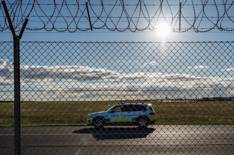 Cuộc chiến trên bầu trời Phương Tây chạy đua phát triển công nghệ đánh chặn drone 2.png