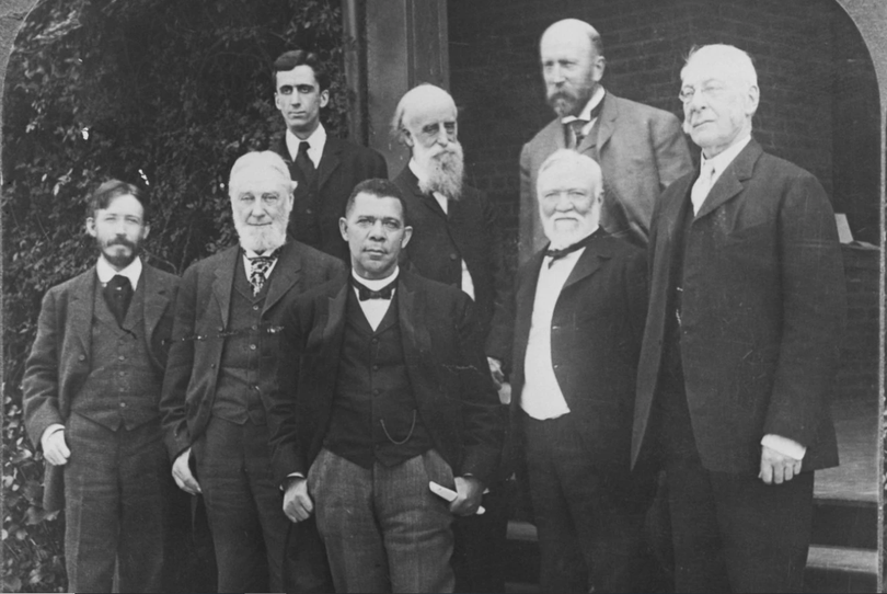 Gã khổng lồ tí hon Andrew Carnegie Từ hai bàn tay trắng dựng nên xương sống công nghiệp Mỹ 2.png