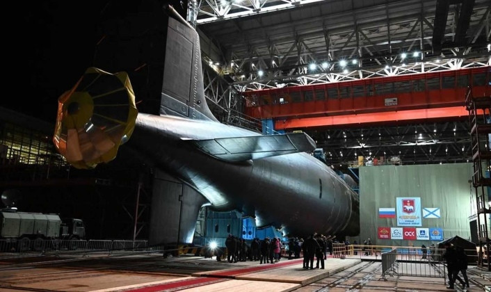 Tàu ngầm tấn công lớp Yasen-M trước khi hạ thủy. Ảnh: MW.
