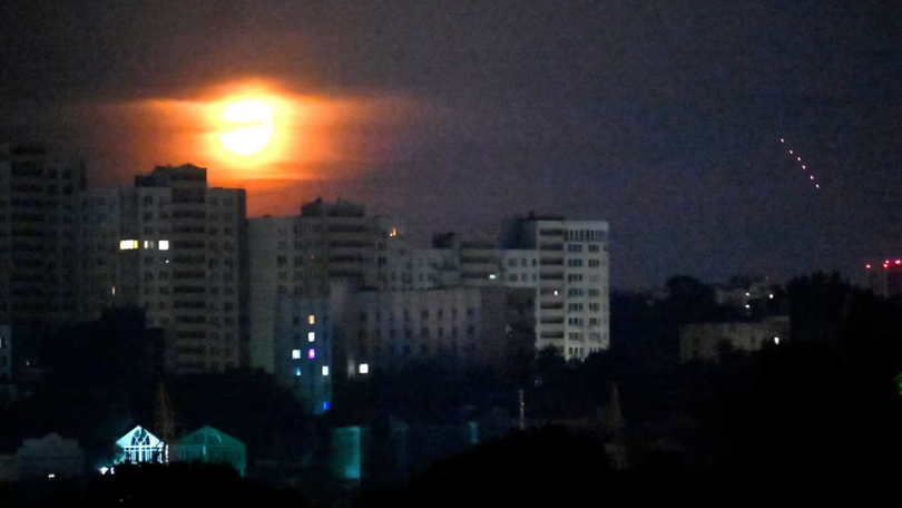 Lực lượng phòng không Ukraine được triển khai chống lại UAV của Nga trong một cuộc tấn công ở Kiev, Ukraine vào ngày 9/7. Ảnh: AFP.