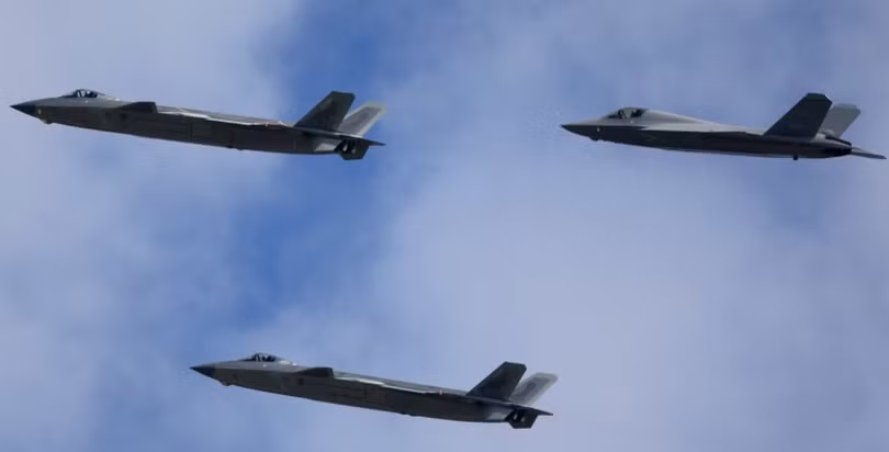 Chiến đấu cơ tàng hình hoàn toàn mới gia nhập Không quân Trung Quốc J-35 có uy lực ra sao 2.jpeg