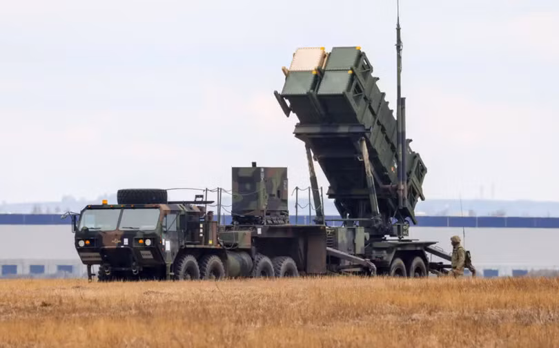 Ông Trump ra lệnh hoãn viện trợ vũ khí cho Ukraine giữa lúc Mỹ lo kho dự trữ cạn kiệt 1.png