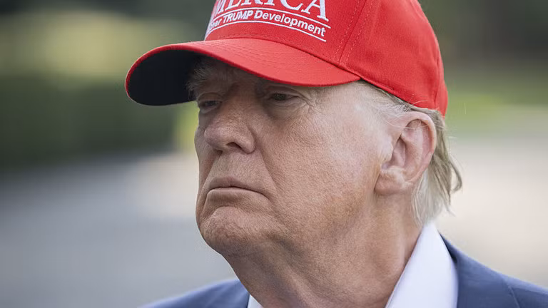 Dự thảo luật mới cấm chính quyền Trump ngừng viện trợ vũ khí cho Ukraine. Ảnh: Getty.