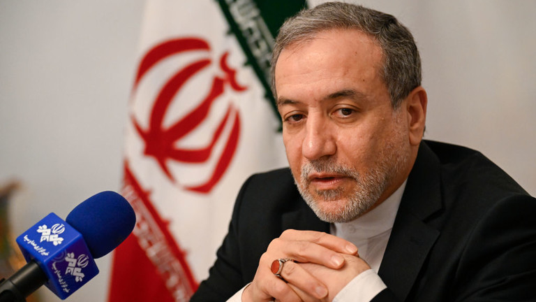 Ngoại trưởng Iran Abbas Araghchi. Ảnh: Getty.