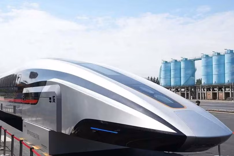 Trung Quốc đã lần đầu tiên giới thiệu với công chúng hình ảnh tàu đệm từ siêu tốc tại Bắc Kinh. Phương tiện này, hiện đang trong quá trình thử nghiệm, có thể rút ngắn thời gian di chuyển xuống một nửa, theo các chuyên gia. Ảnh: Handout.