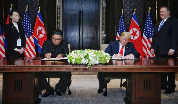 Triều Tiên khiến cả nước Mỹ thức tỉnh bằng một vụ phóng tên lửa cách đây 8 năm 3.jpg