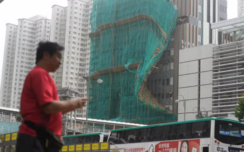 Bão Wipha tàn phá Hong Kong Nhiều người bị thương, hàng nghìn hành khách mắc kẹt 3.png