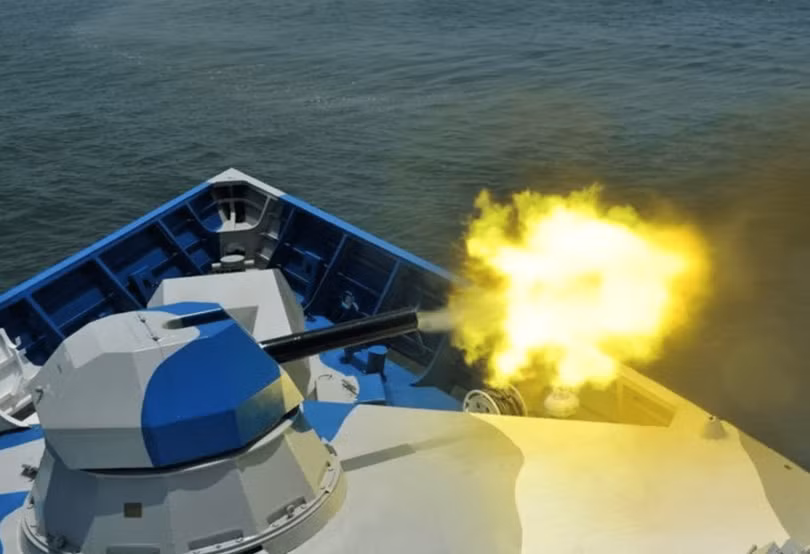 Type 022 được tích hợp một số tính năng tàng hình, và hoạt động ổn định ở các vùng biển lớn (Ảnh: Handout)