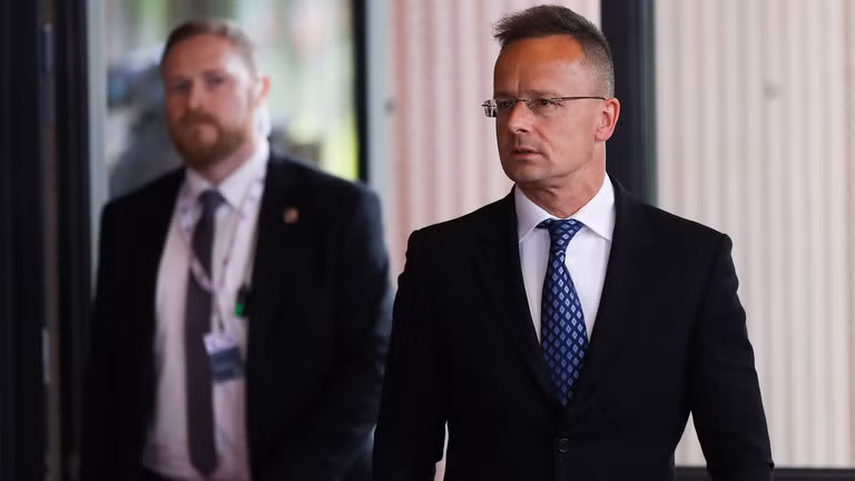 Bộ trưởng Ngoại giao Hungary Peter Szijjarto tại một sự kiện ở Warsaw, Ba Lan, vào ngày 7/5. Ảnh: Getty.