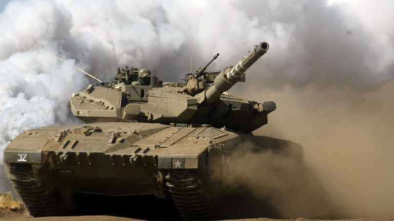 Xe tăng Merkava Mark III của quân đội Israel tham gia một cuộc tập trận. Ảnh: Getty.