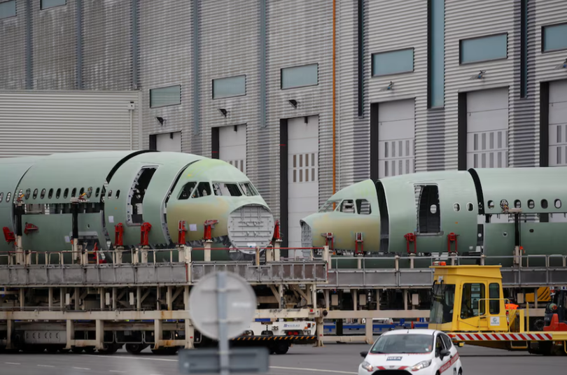 Các phần thân máy bay của dòng máy bay Airbus A320 được nhìn thấy tại cơ sở Airbus ở Montoir-de-Bretagne gần Saint-Nazaire, Pháp, ngày 1/7/2020. Ảnh: Reuters.