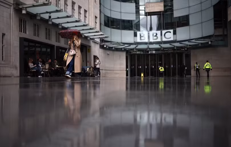 Tổng giám đốc điều hành của BBC News đã từ chức vì cáo buộc hãng tin này đã biên tập sai lệch bài phát biểu của Tổng thống Mỹ Donald Trump. Ảnh: AFP.