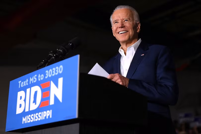 Đây là lần thứ hai một ứng viên Dân chủ giành chiến thắng ở Arizona (Ảnh: Politico)