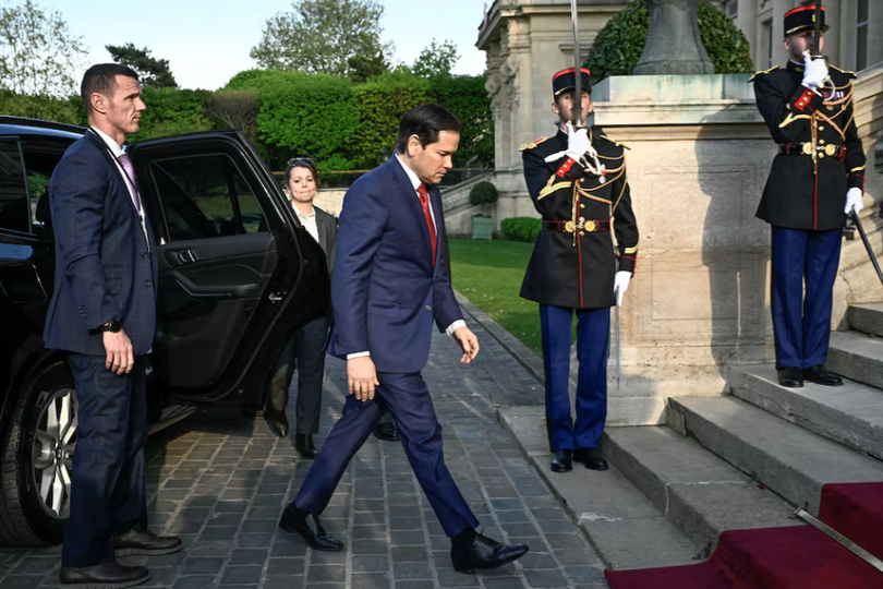 Ngoại trưởng Mỹ Marco Rubio đến Bộ Ngoại giao Pháp trước cuộc họp song phương với người đồng cấp Pháp tại Paris, Pháp ngày 17/4. Ảnh: Reuters.
