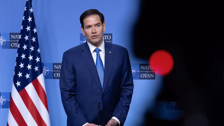 Ngoại trưởng Mỹ Marco Rubio phát biểu trong cuộc họp báo sau cuộc họp của các Bộ trưởng Ngoại giao NATO vào ngày 3/4 tại Brussels, Bỉ. Ảnh: Getty.