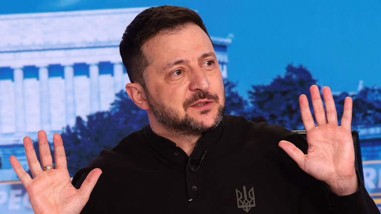 Tổng thống Ukraine Volodymyr Zelensky phát biểu trong cuộc phỏng vấn với người dẫn chương trình Fox News Bret Baier vào ngày 28/2. Ảnh: Getty.