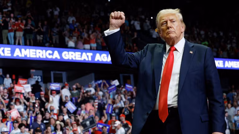 Ứng cử viên Tổng thống đảng Cộng hòa Donald Trump tại một cuộc vận động tranh cử ở Van Andel Arena ngày 20/7 (Ảnh: Getty)