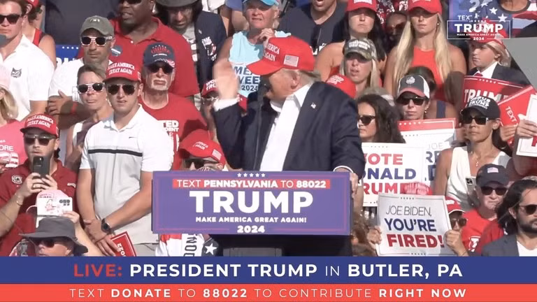 Cựu Tổng thống Mỹ Donald Trump trong sự kiện vận động tranh cử hôm 13/7 (Ảnh: Getty)