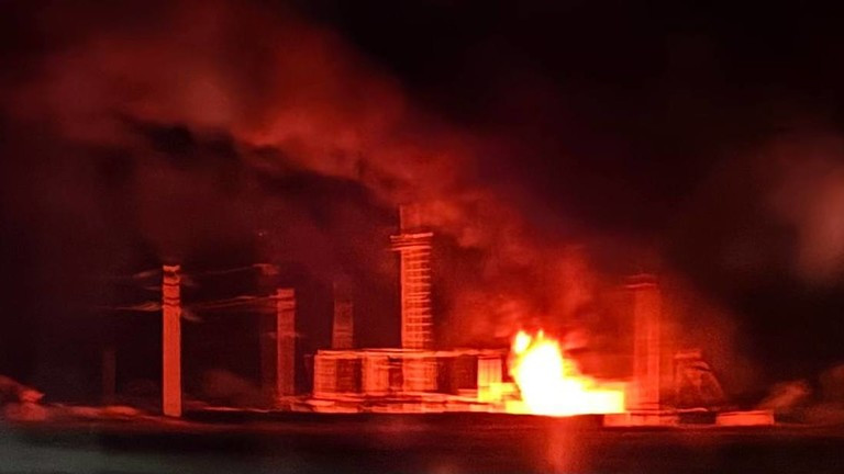 Ukraine tập kích nhằm vào hạ tầng năng lượng Nga trong đêm 2/6. Ảnh: RT.