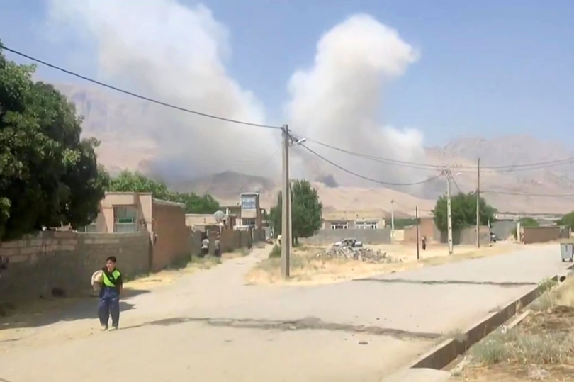 Tình báo Israel dùng UAV giá rẻ xé toang lá chắn tên lửa Iran như thế nào 4.png