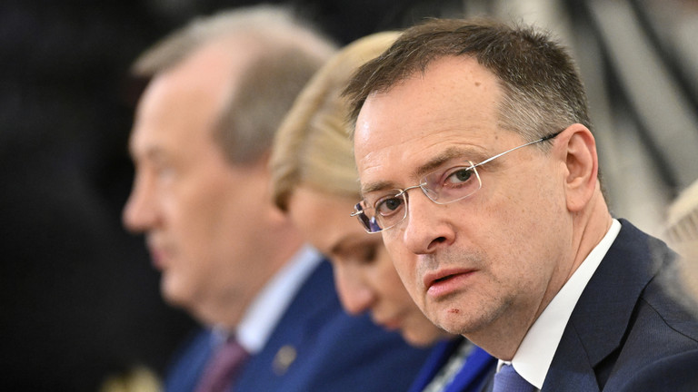 Trợ lý Tổng thống Nga, ông Vladimir Medinsky. Ảnh: Sputnik.