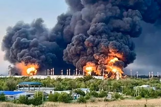 Căn cứ Tu-160 của Nga bị tập kích Ukraine đánh phủ đầu trước đợt không kích lớn 3.jpg