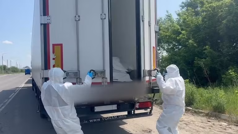 Đoàn xe chở 1.212 thi thể quân nhân Ukraine, ngày 7/6. Ảnh: BQP Nga.