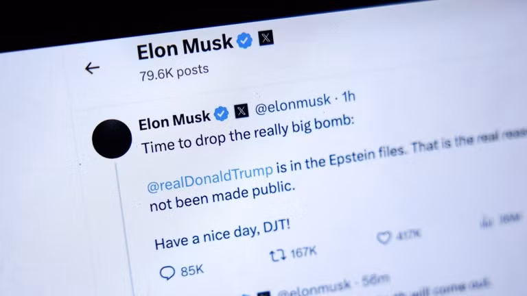 Một bài đăng hiện đã bị xóa trên tài khoản X của Elon Musk cáo buộc Tổng thống Donald Trump đồng lõa với Jeffrey Epstein. Ảnh: Getty.