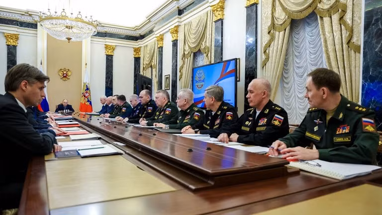 Tổng thống Nga Vladimir Putin phát biểu tại cuộc họp của chính phủ về chương trình vũ khí quốc gia tại Moscow, Nga ngày 11/6. Ảnh: Sputnik.