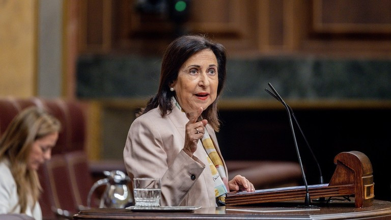 Bộ trưởng Quốc phòng Tây Ban Nha Margarita Robles tại Đại hội đại biểu ở Madrid, ngày 18/6. Ảnh: Getty.