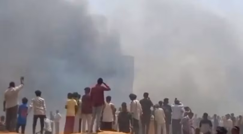 Roi may bay An Do 4.png