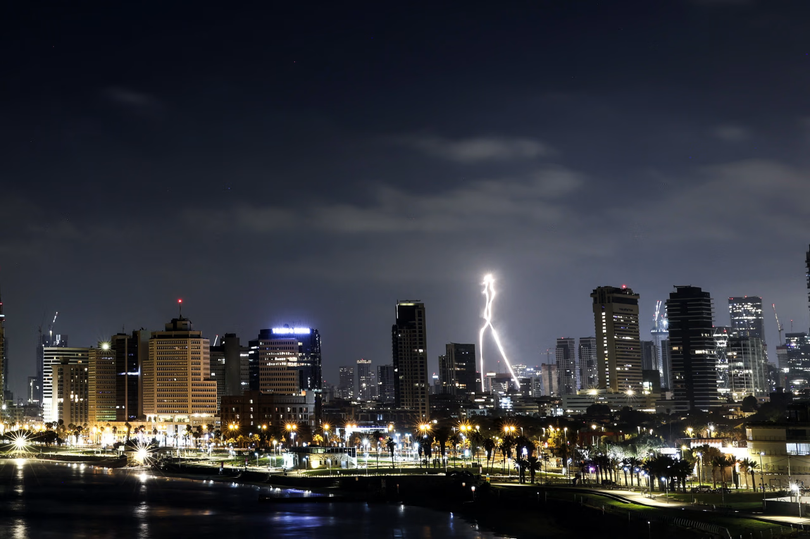 Israel thiệt hại hàng trăm triệu USD mỗi ngày, nguy cơ buộc phải xuống thang với Iran 2.png