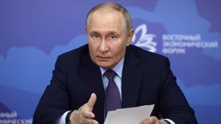 Tổng thống Nga Vladimir Putin tại Vladivostok, Nga, ngày 4/9 (Ảnh: Sputnik)