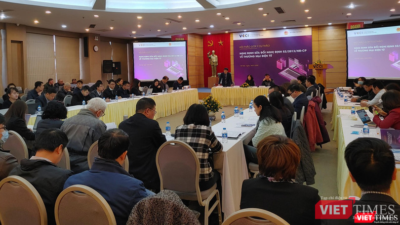 Toàn cảnh hội thảo “Góp ý dự thảo Nghị định sửa đổi, bổ sung một số điều của Nghị định 52/2013/NĐ-CP về TMĐT” do Bộ Công Thương tổ chức tại Hà Nội. Toàn cảnh hội thảo “Góp ý dự thảo Nghị định sửa đổi, bổ sung một số điều của Nghị định 52/2013/NĐ-CP về TMĐT” do Bộ Công Thương tổ chức tại Hà Nội.