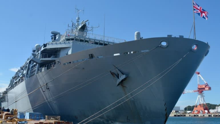 Tàu HMS Albion của Anh tại cảng quân sự Yokosuka (Ảnh: Nikkei) Tàu HMS Albion của Anh tại cảng quân sự Yokosuka (Ảnh: Nikkei)