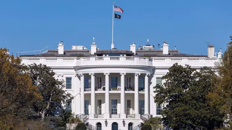 Chính quyền Trump cố gắng làm dịu bớt ngôn ngữ trong nội dung thông cáo cuối cùng của G7. Ảnh: Getty.