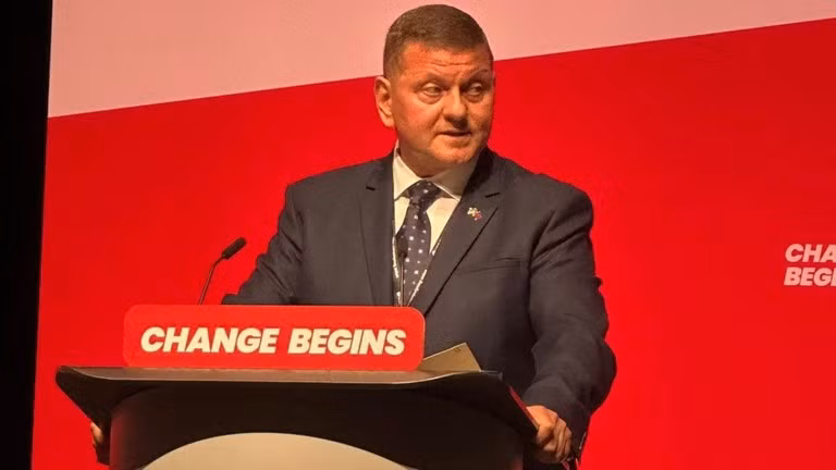 Đại sứ Ukraine tại London, ông Valery Zaluzhny. Ảnh: Getty.