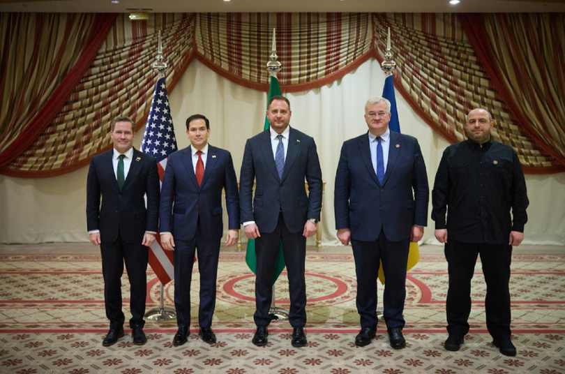 Phái đoàn Mỹ và Ukraine có cuộc đàm phán tại Jeddah, Arab Saudi hôm 11/3. Ảnh: Reuters.