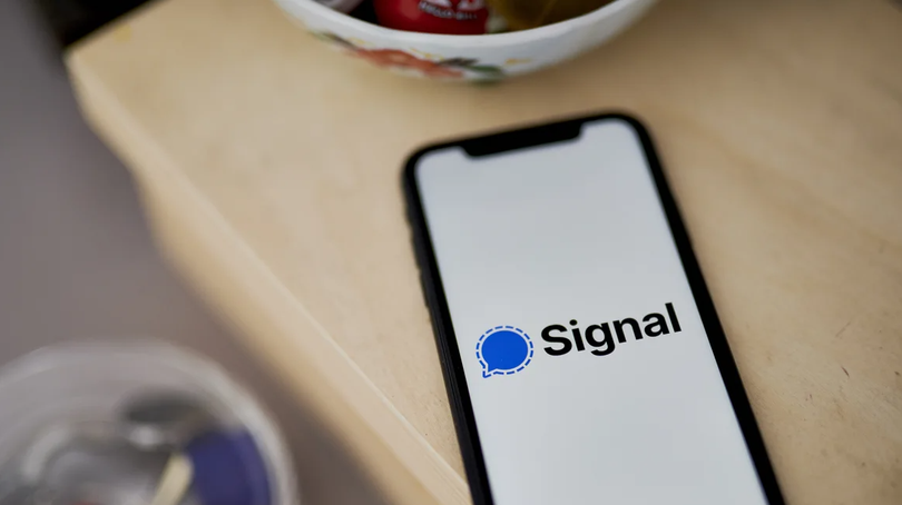 Quan ngại về lộ thông tin một lần nữa trỗi dậy, lần này là với ứng dụng Signal. Ảnh: Getty.