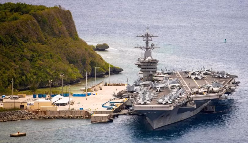USS Theodore Roosevelt là một trong số các tàu sân bay chạy bằng năng lượng nguyên tử của Mỹ (Ảnh: AFP)